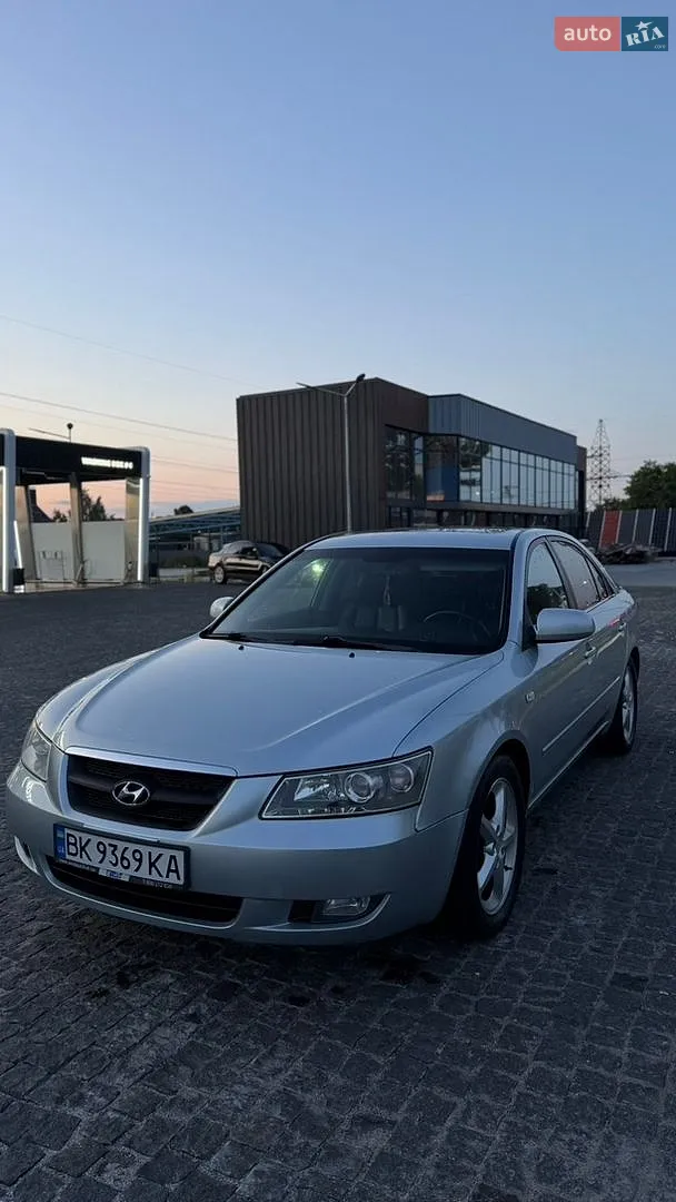 Hyundai Sonata 2009 VIN KMHEC41MBAA053817 фото оголошення 3 з 20