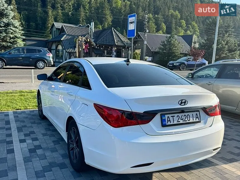 Hyundai Sonata