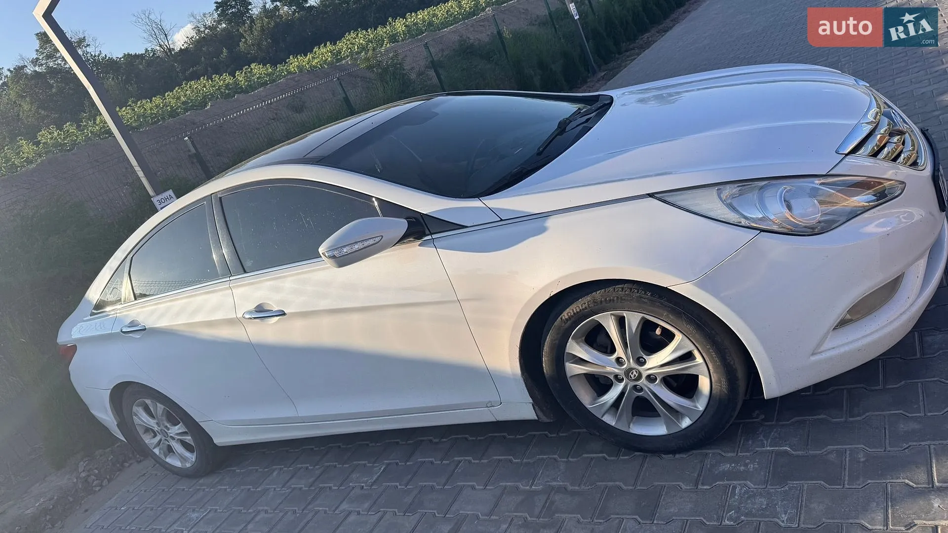 2010 Hyundai Sonata - мініатюра 5