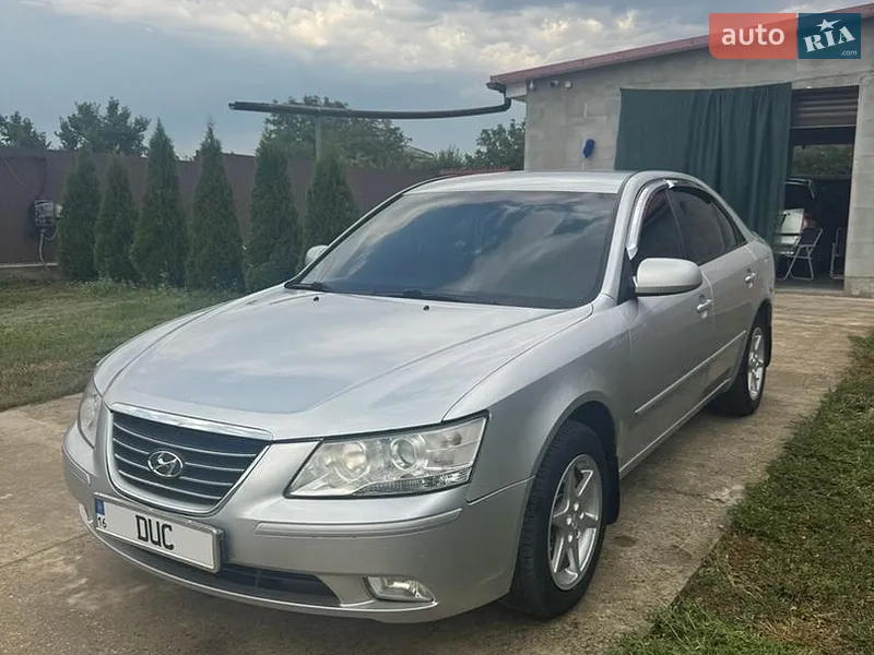 Hyundai Sonata 2012