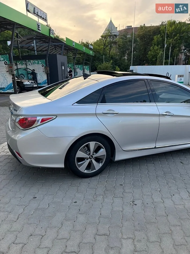 2011 Hyundai Sonata - мініатюра 4