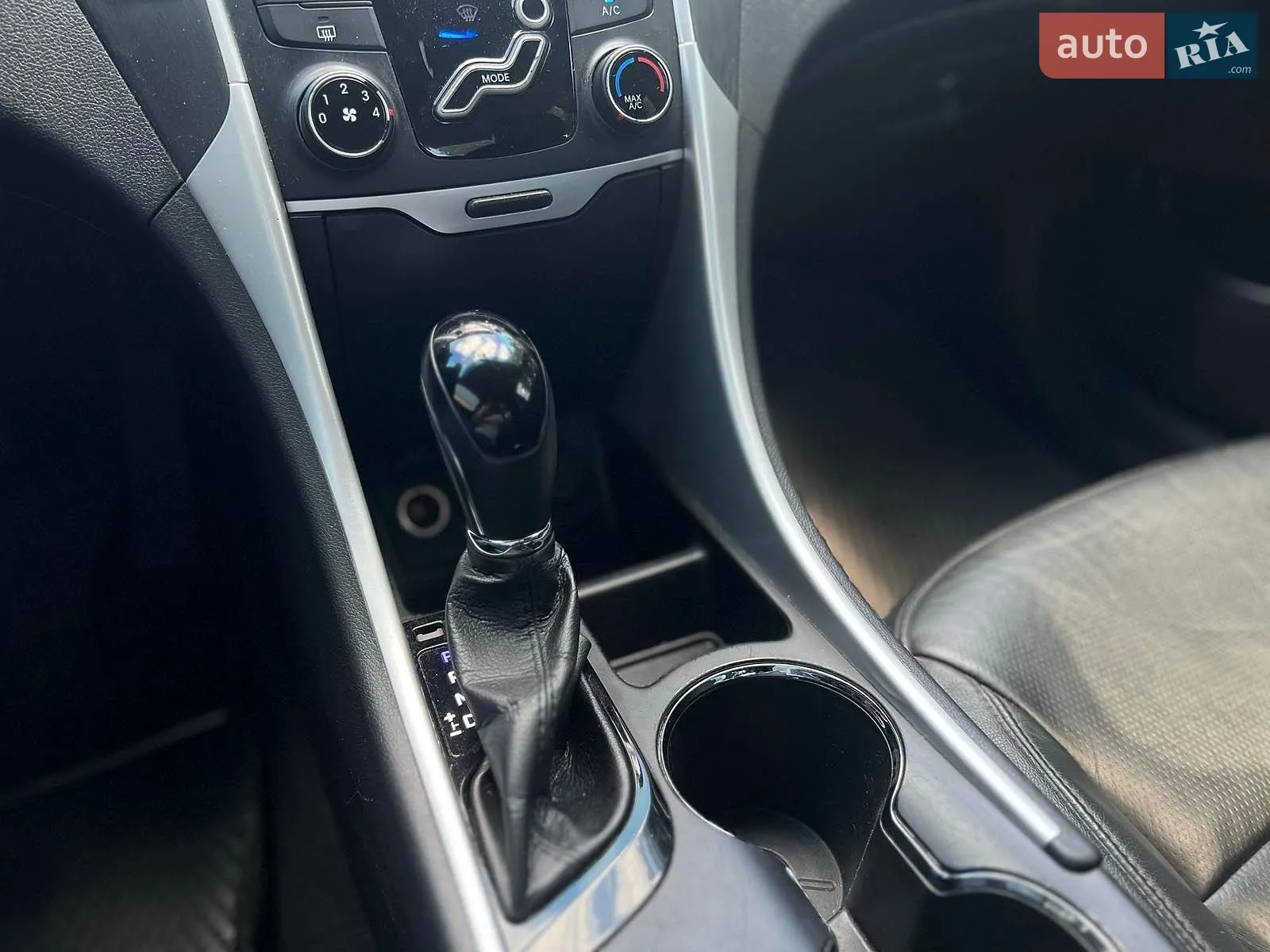 2012 Hyundai Sonata - мініатюра 18