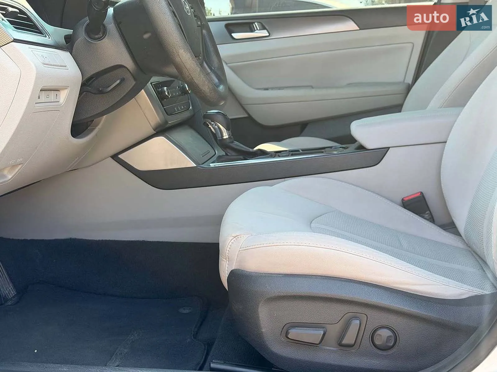 2015 Hyundai Sonata - мініатюра 15