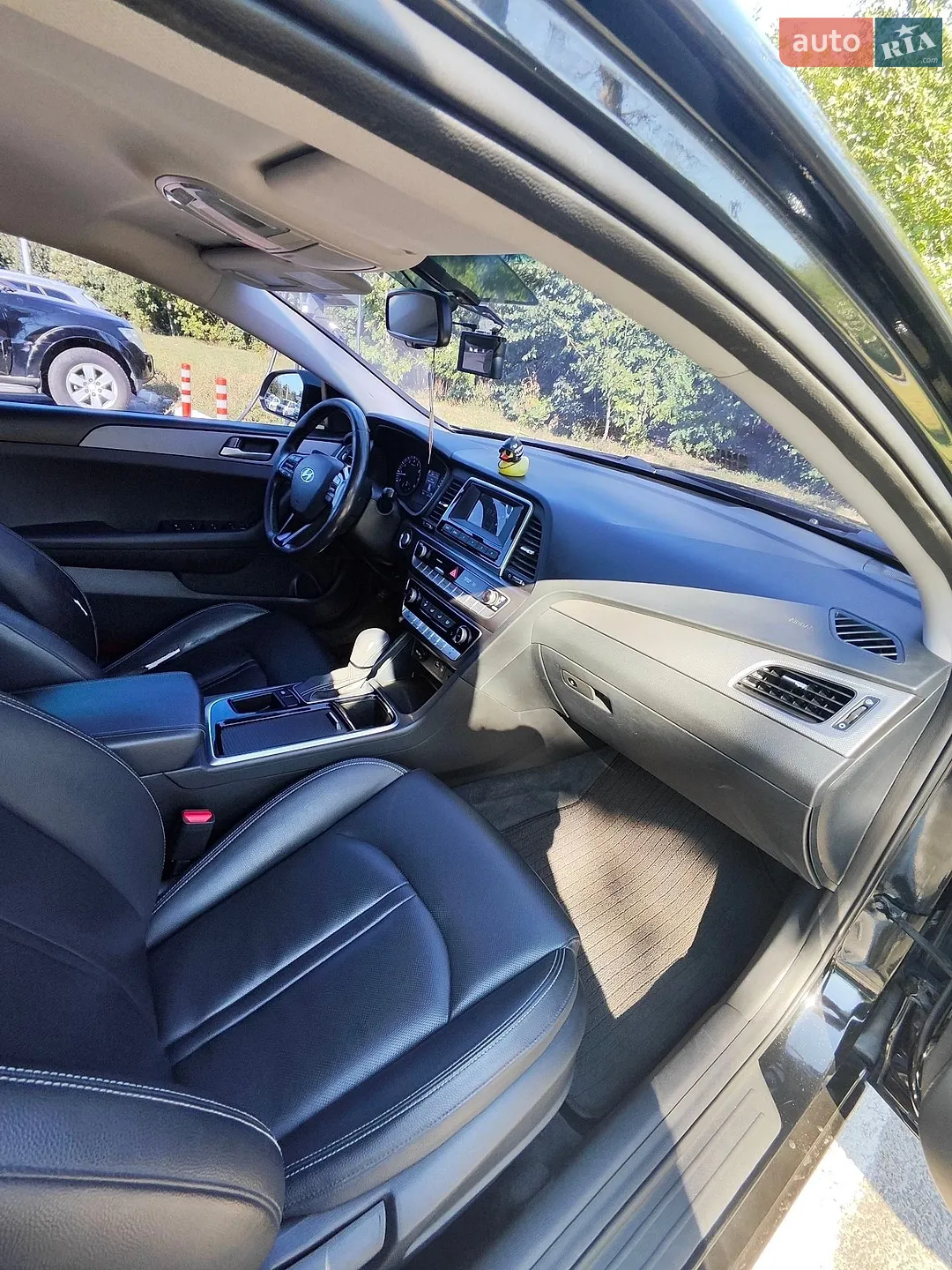 2017 Hyundai Sonata - мініатюра 16