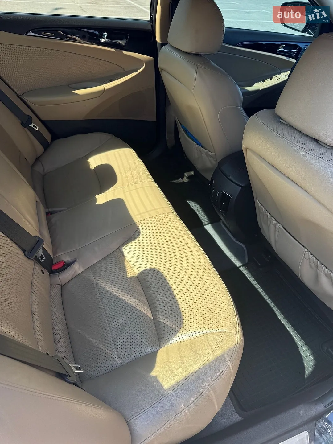 2011 Hyundai Sonata - мініатюра 12