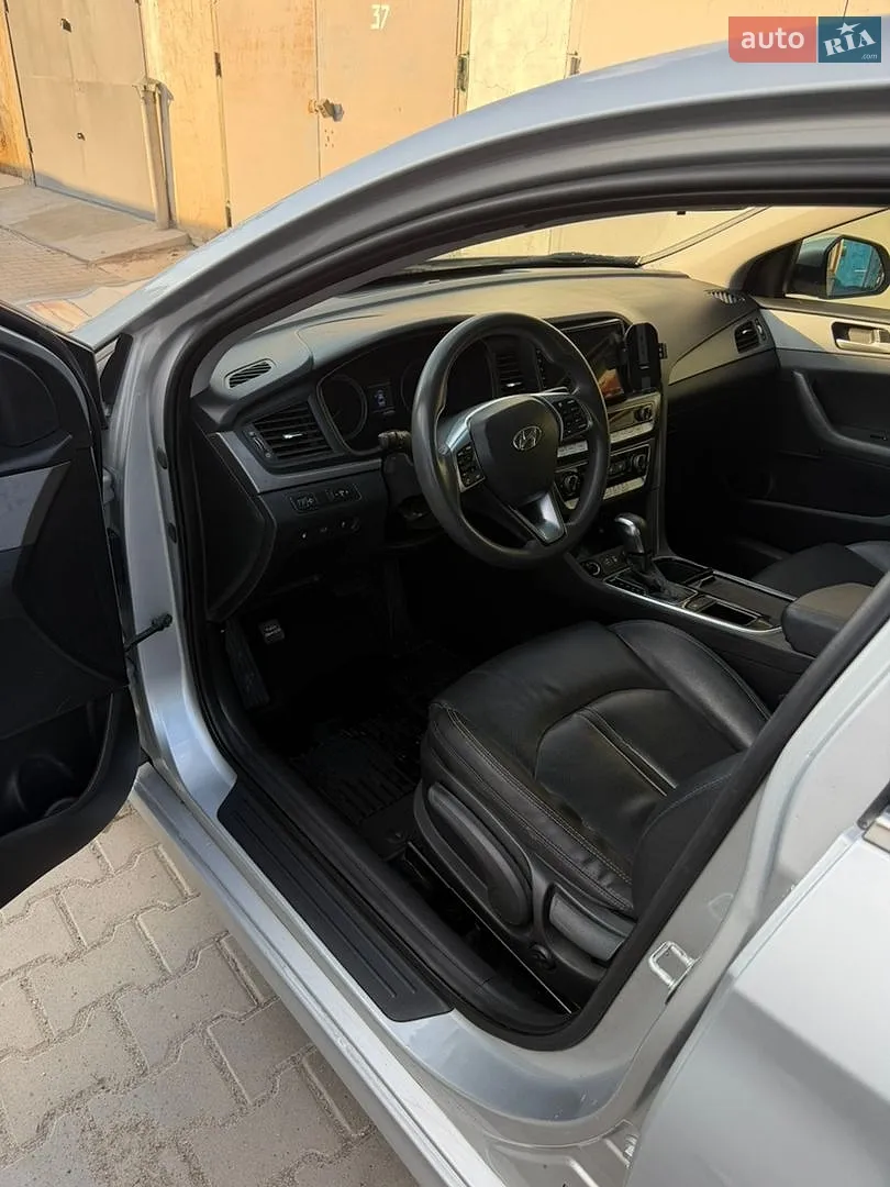2017 Hyundai Sonata - мініатюра 10