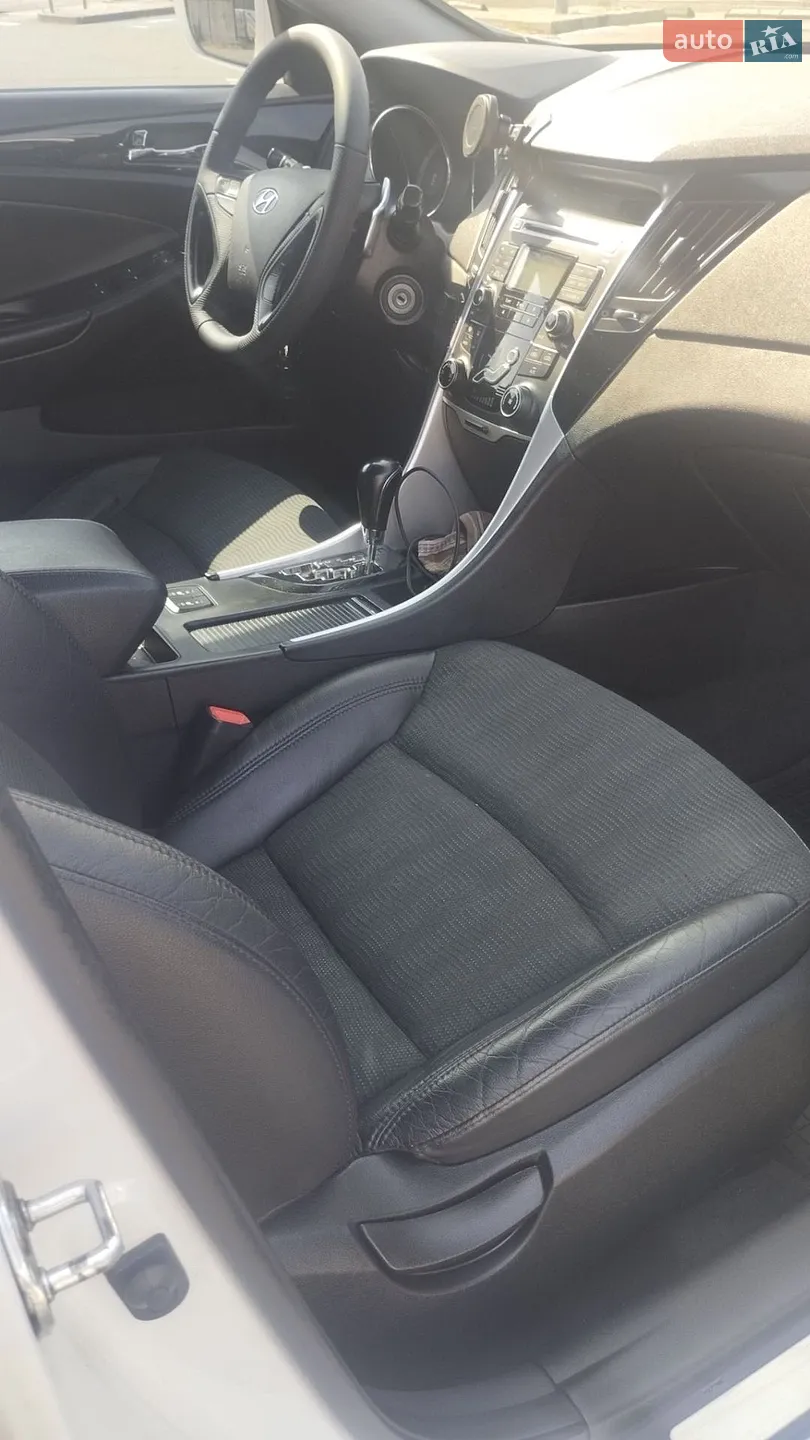 2012 Hyundai Sonata - мініатюра 25