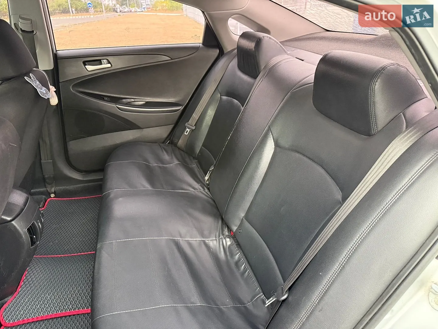 2013 Hyundai Sonata - мініатюра 17