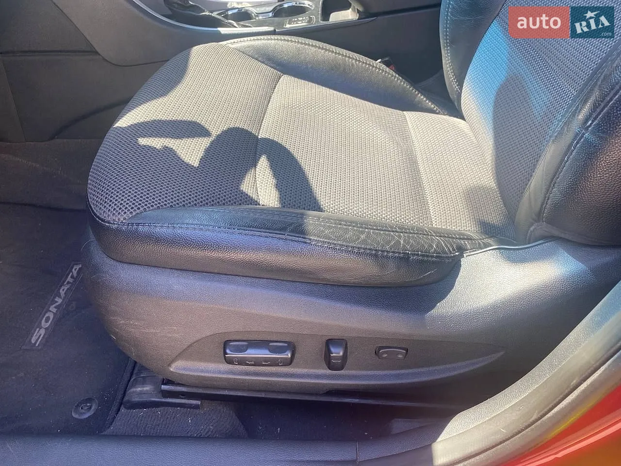 2012 Hyundai Sonata - мініатюра 17