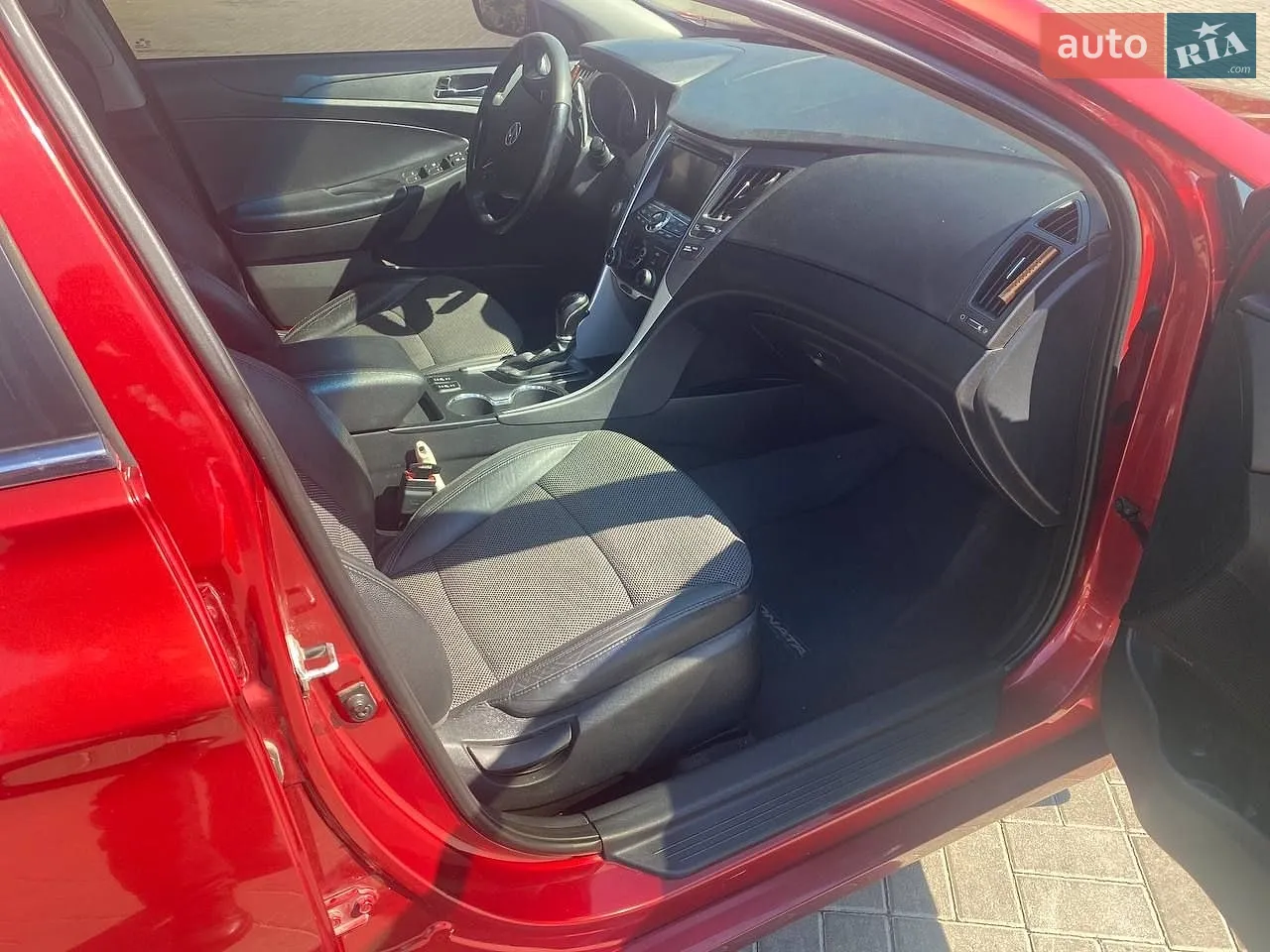 2012 Hyundai Sonata - мініатюра 23