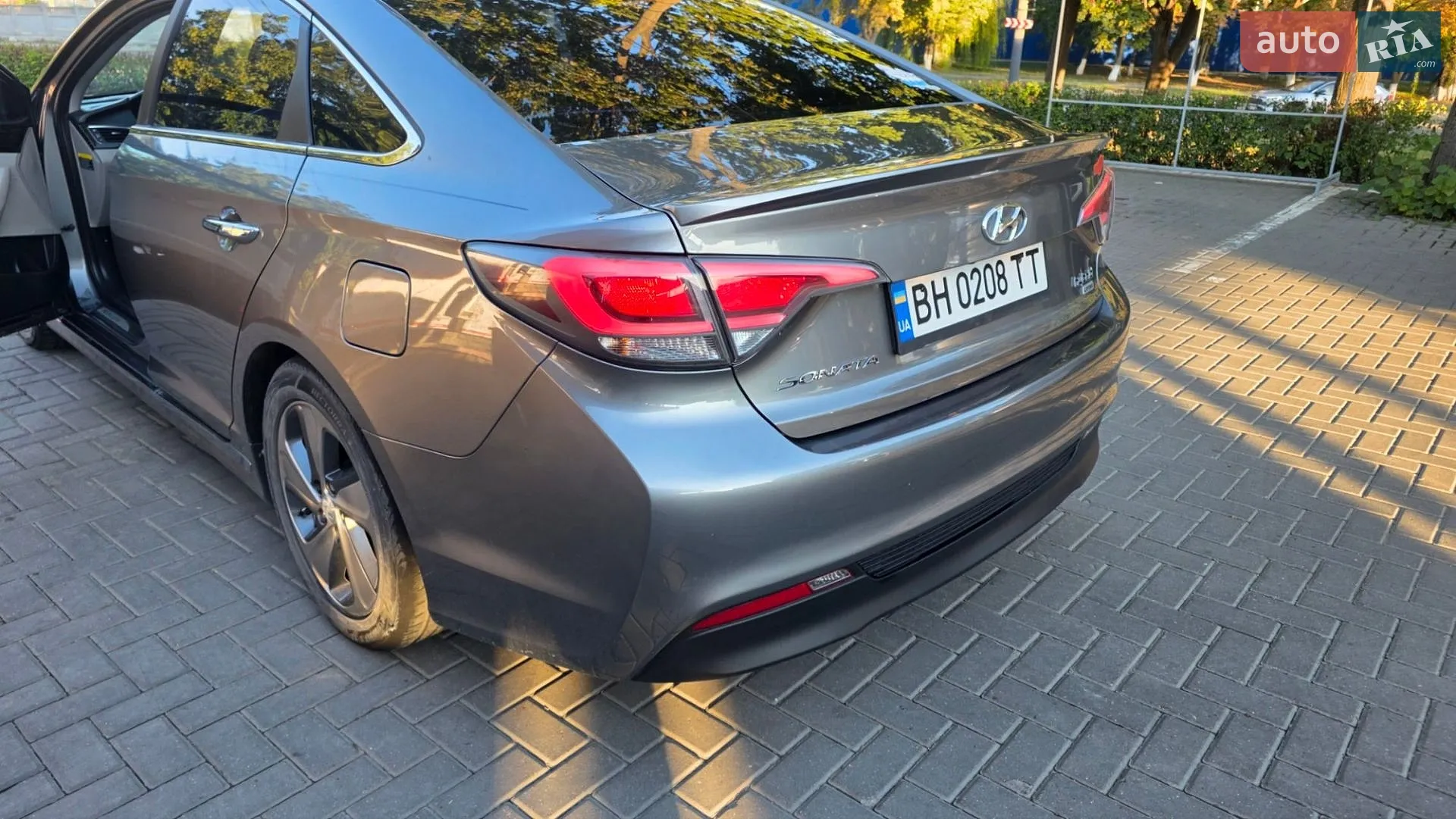 2016 Hyundai Sonata - мініатюра 22