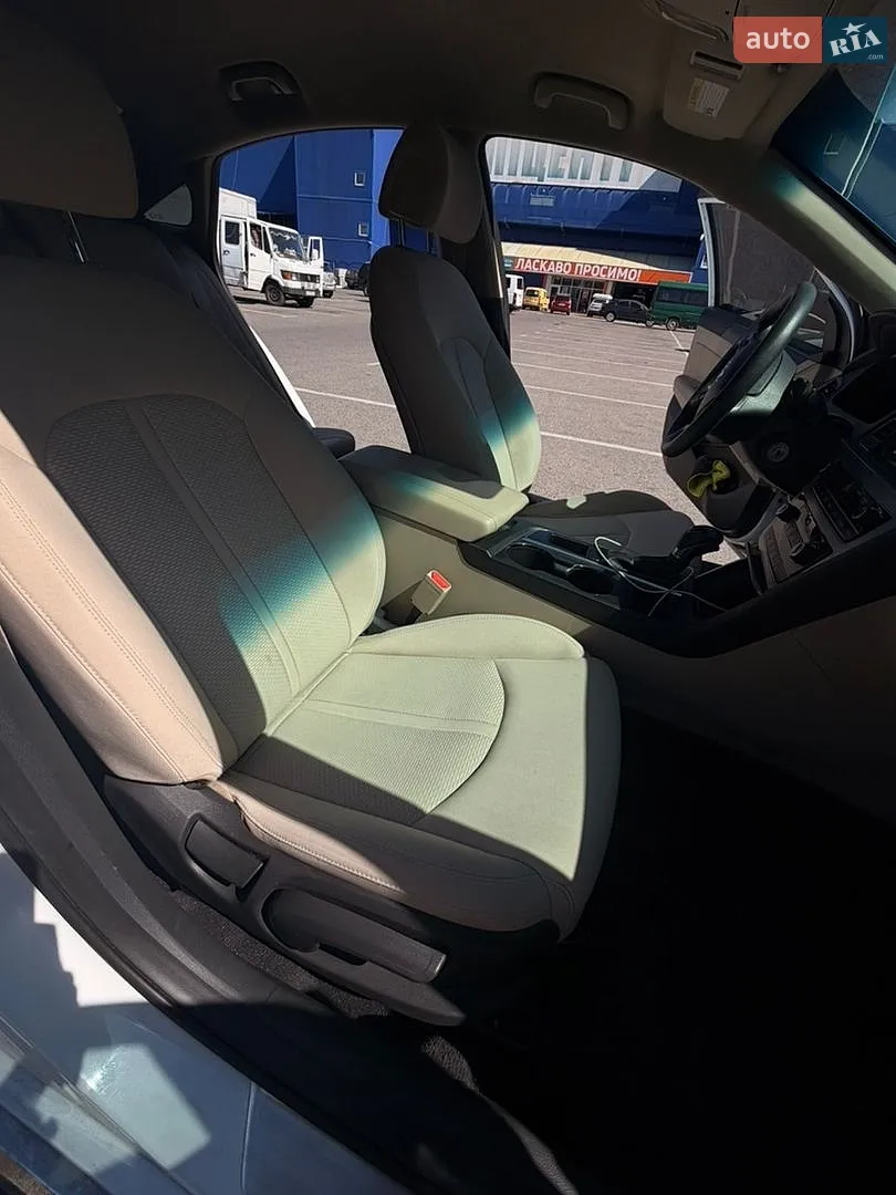2015 Hyundai Sonata - мініатюра 13