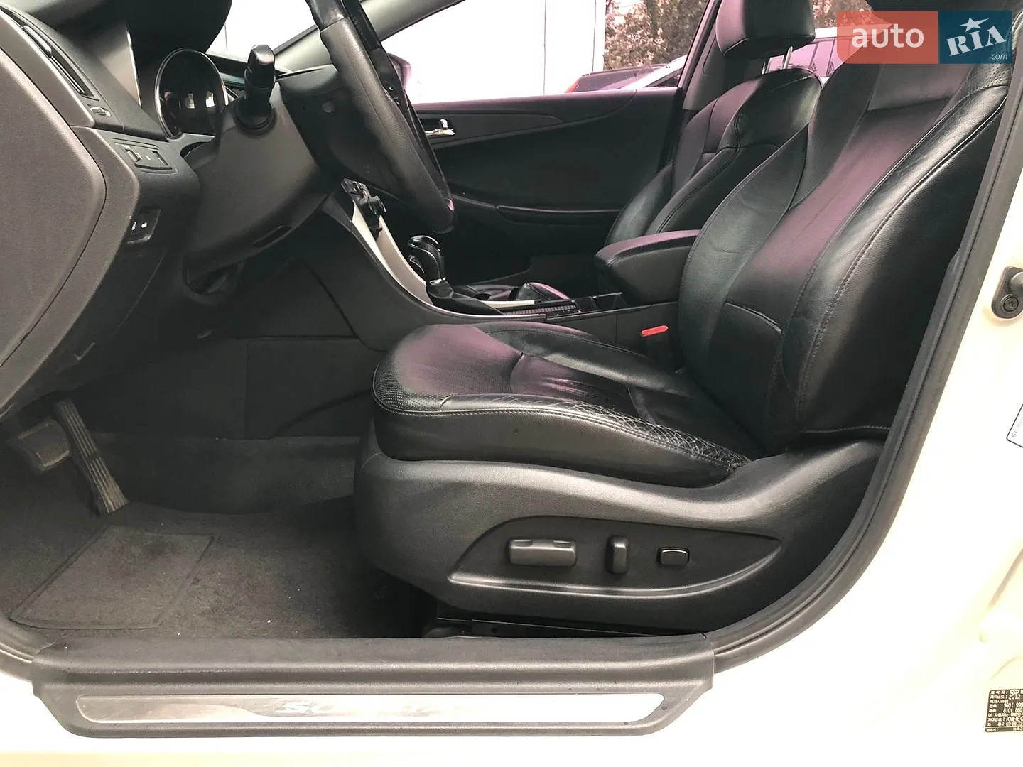2012 Hyundai Sonata - мініатюра 18