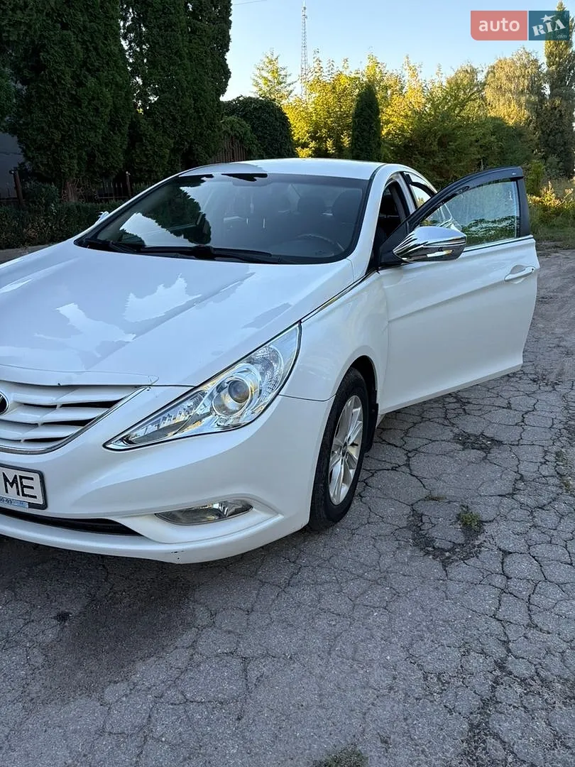 2011 Hyundai Sonata - мініатюра 9