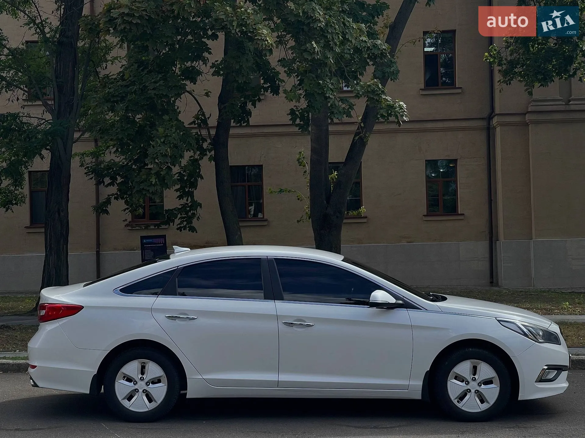 2015 Hyundai Sonata - мініатюра 19