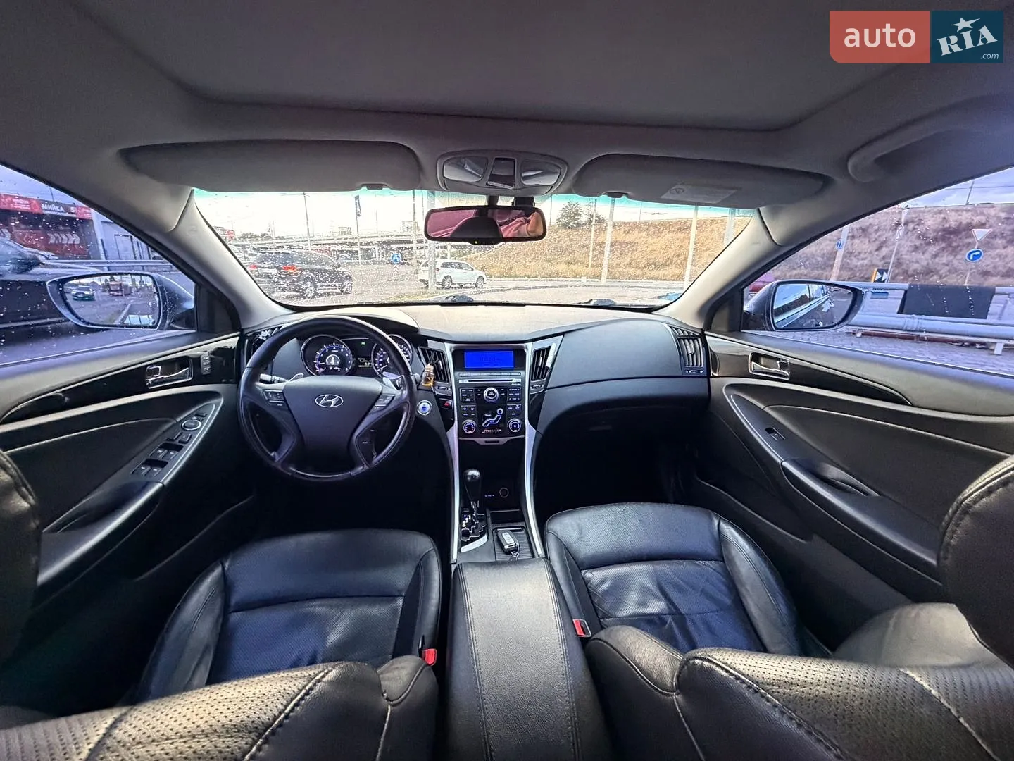 2010 Hyundai Sonata - мініатюра 13