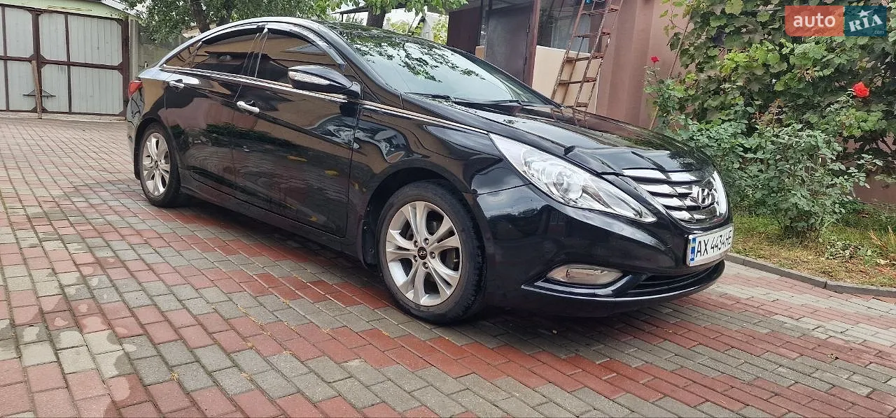 2010 Hyundai Sonata - мініатюра 2