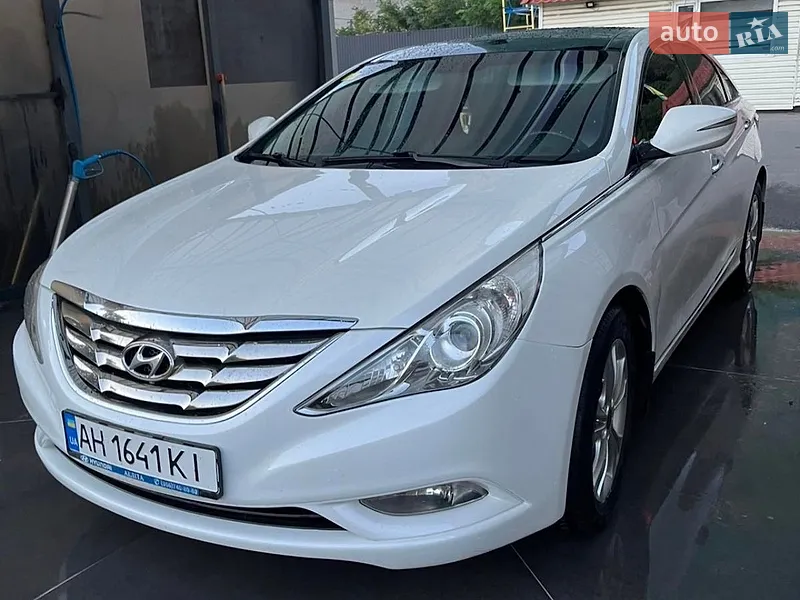 Hyundai Sonata 2010