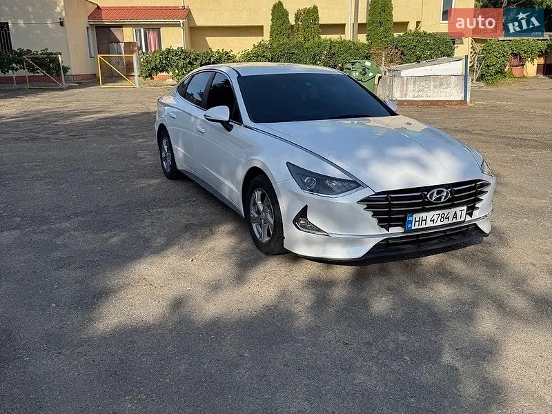 Hyundai Sonata 2022