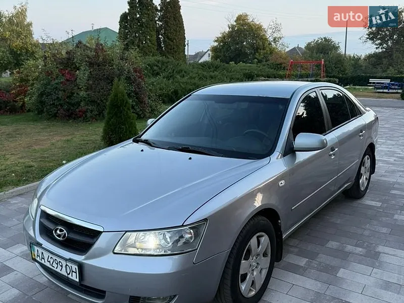 Hyundai Sonata