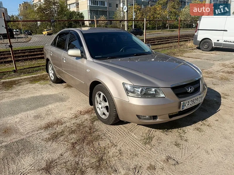 Hyundai Sonata