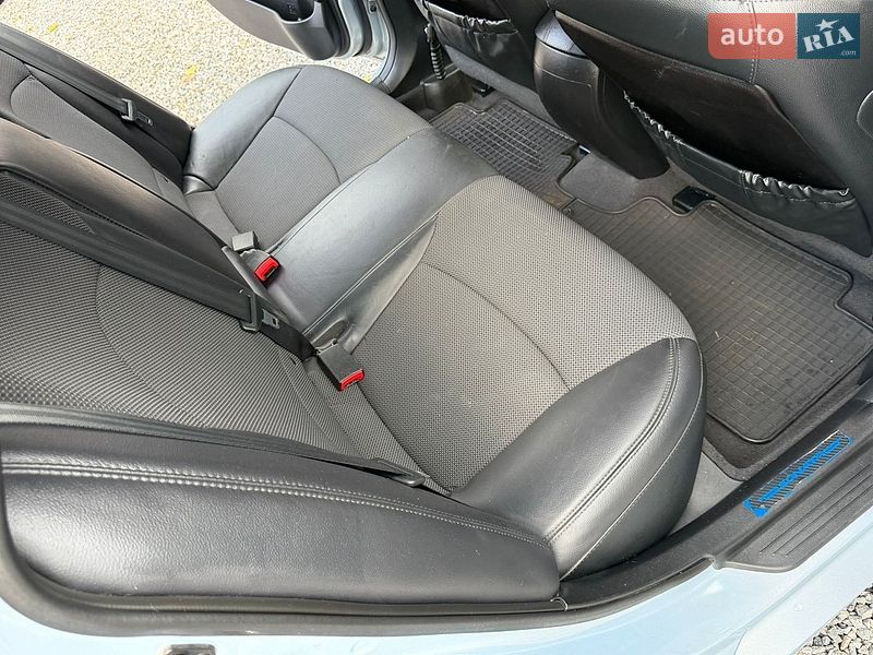 Седан Hyundai Sonata 2013 в Павлограде фото 32 Седан Hyundai Sonata 2013 в Павлограде