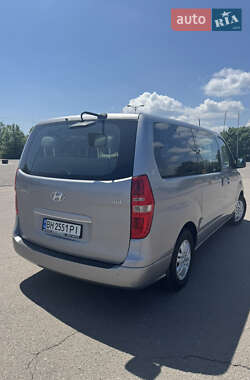 Минивэн Hyundai Starex 2017 в 