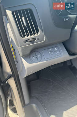 Минивэн Hyundai Starex 2017 в 