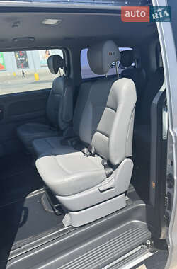 Минивэн Hyundai Starex 2017 в 
