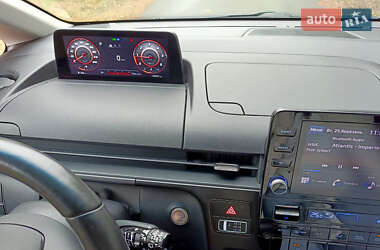 Мінівен Hyundai Staria 2022 в 