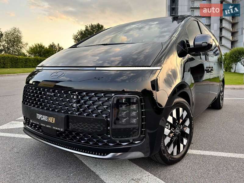 Минивэн Hyundai Staria 2025 в Киеве