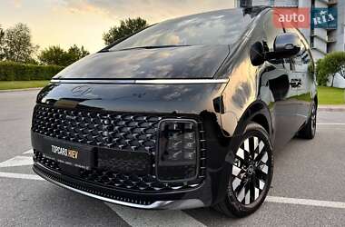 Минивэн Hyundai Staria 2025 в 