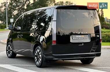 Минивэн Hyundai Staria 2025 в 