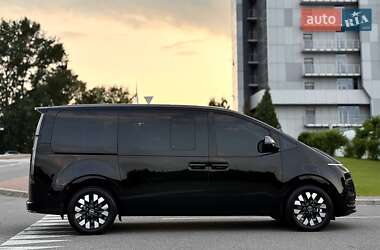 Минивэн Hyundai Staria 2025 в 