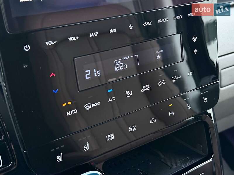 Минивэн Hyundai Staria 2025 в Киеве