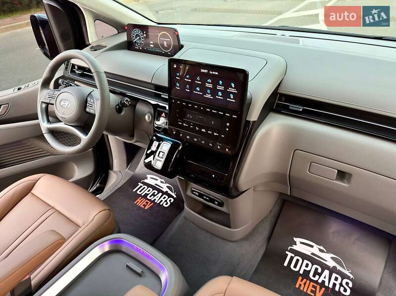 Минивэн Hyundai Staria 2025 в Киеве