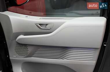 Минивэн Hyundai Staria 2025 в 