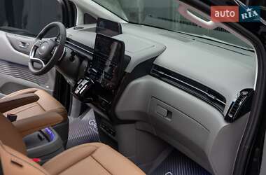 Минивэн Hyundai Staria 2025 в 