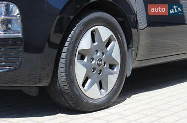Мінівен Hyundai Staria 2023 в 
