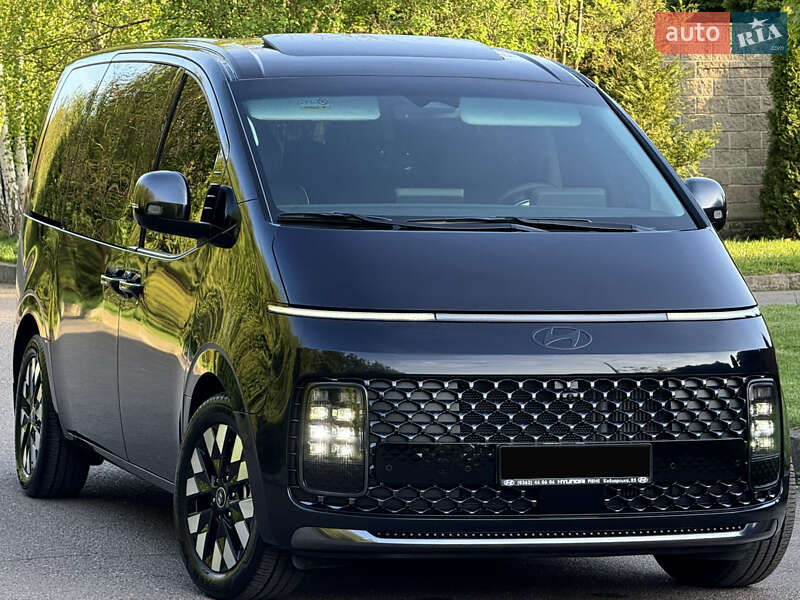 Hyundai Staria 2024