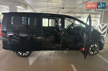Мінівен Hyundai Staria 2025 в Києві