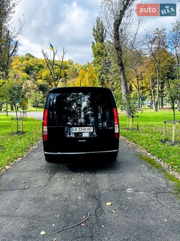 Мінівен Hyundai Staria 2022 в Києві