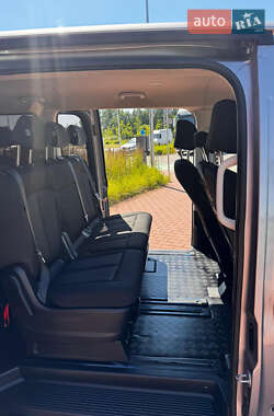 Минивэн Hyundai Staria 2022 в 