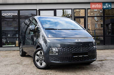 Мінівен Hyundai Staria 2024 в 