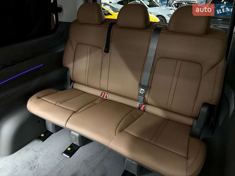 Минивэн Hyundai Staria 2025 в Киеве фото 39 Минивэн Hyundai Staria 2025 в Киеве