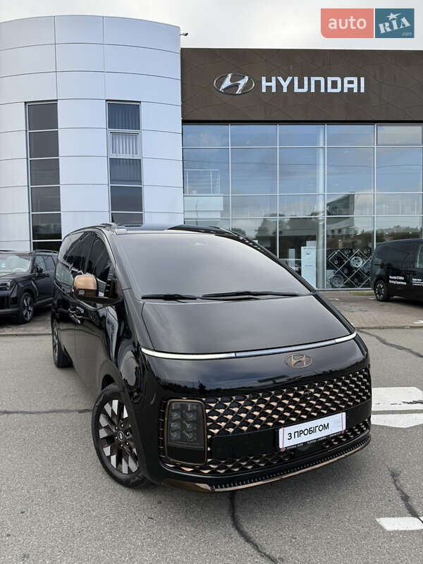 Мінівен Hyundai Staria 2022 в Києві