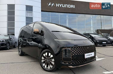 Минивэн Hyundai Staria 2022 в Киеве