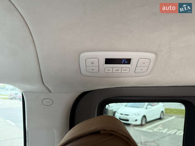 Мінівен Hyundai Staria 2022 в Києві