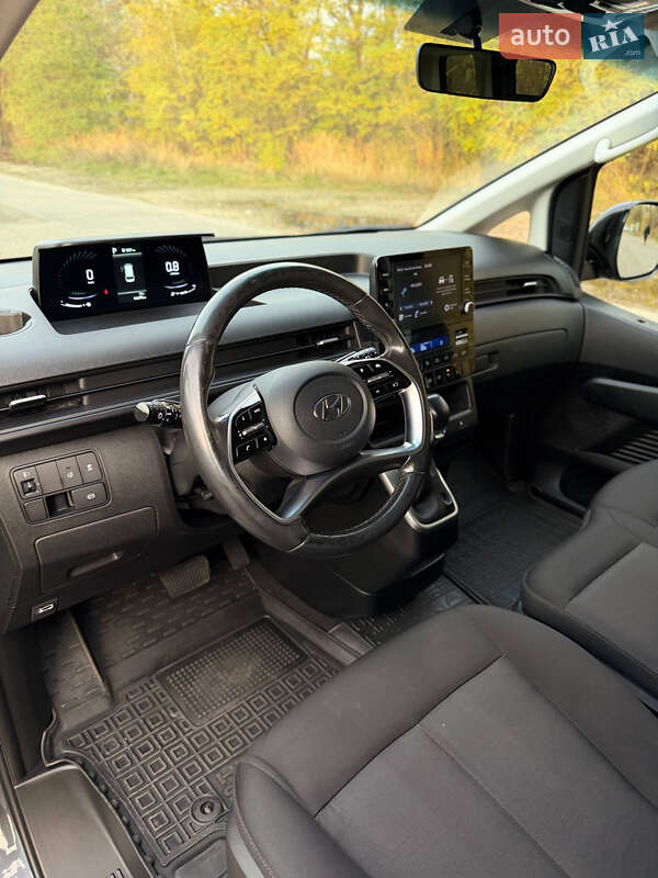Минивэн Hyundai Staria 2021 в Киеве фото 7 Минивэн Hyundai Staria 2021 в Киеве