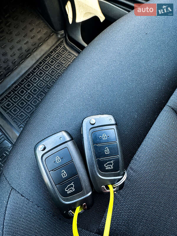 Минивэн Hyundai Staria 2022 в Киеве